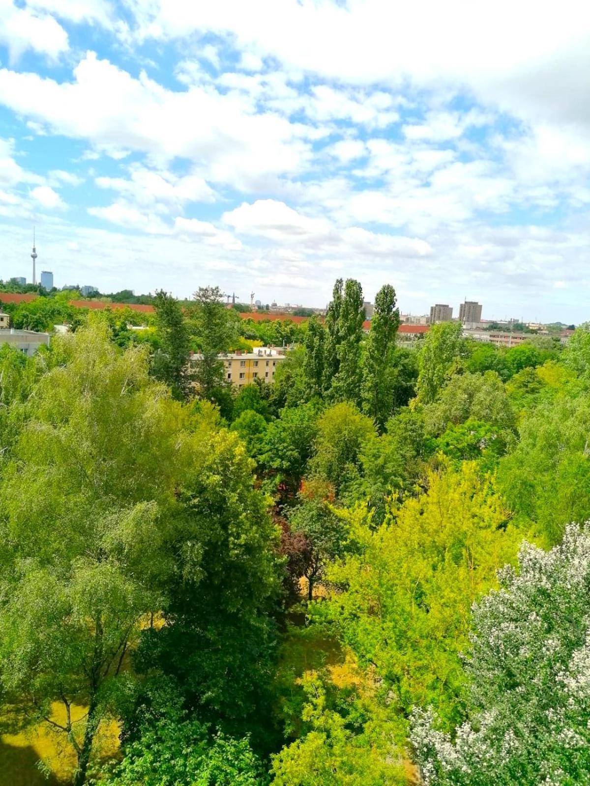 Cozy Trendy Spacious In Area 12 Min. Near To The Center Alexanderplatz Privatunterkunft Berlin